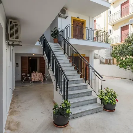 Areti * Πόρος