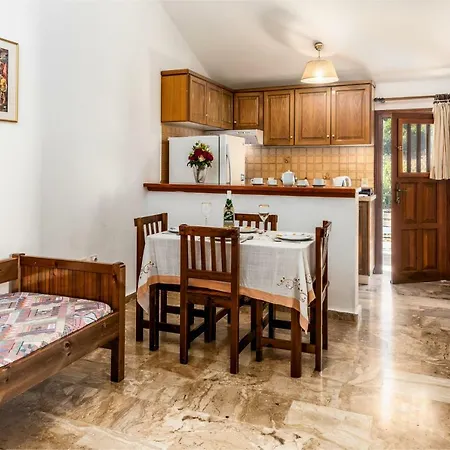 Apartment Areti Poros (Kefalonia)